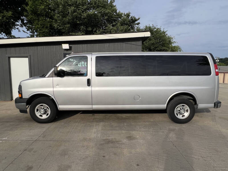 chevrolet express passenger 2022 1GAZGPF76N1159521 image chevrolet express passenger 2022 1GAZGPF76N1159521 image